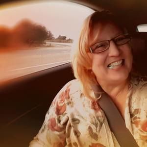 Meet your Posher, Marie